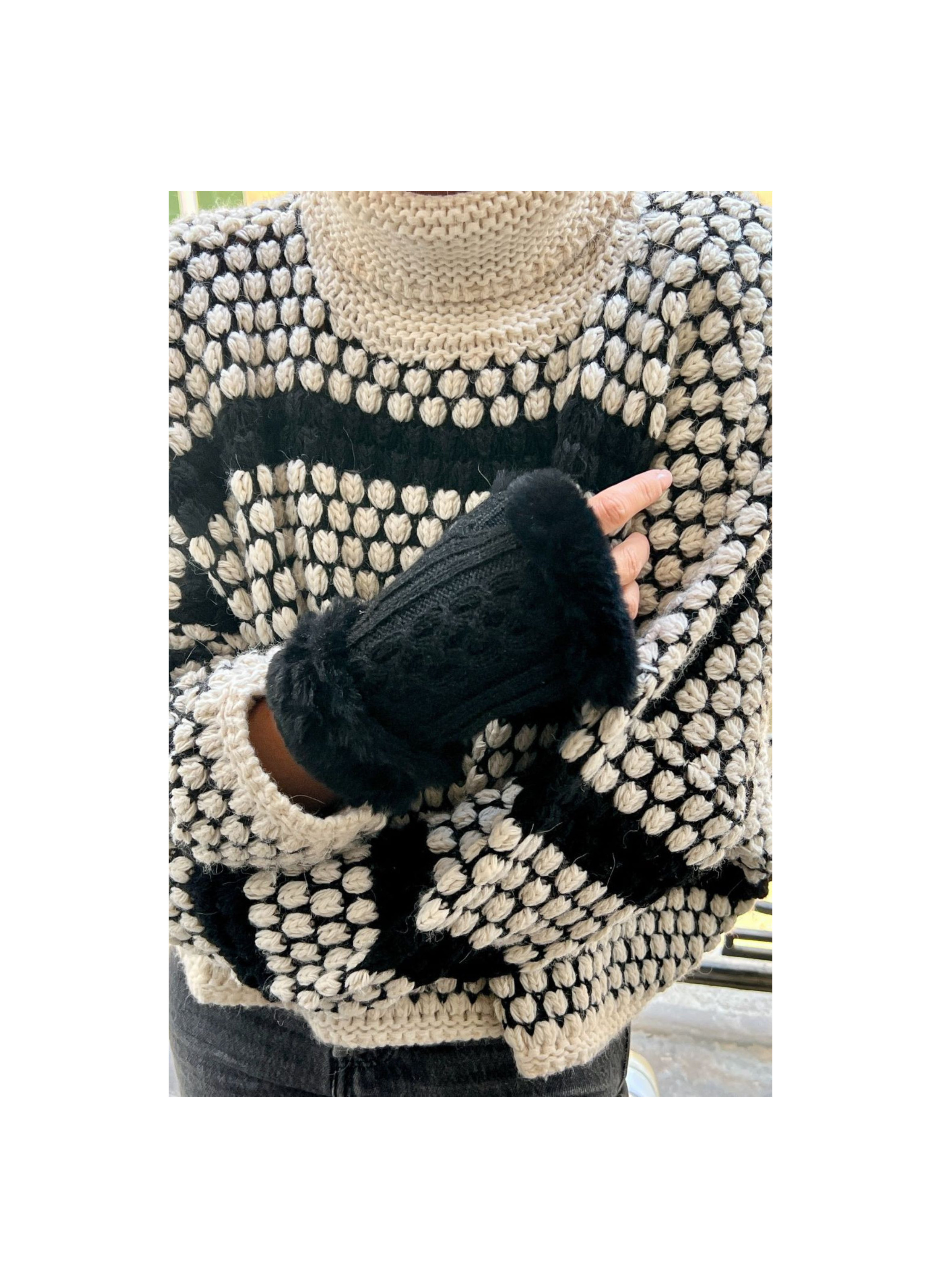 Women's Victoire Wool Mitt with Rabbit Fur