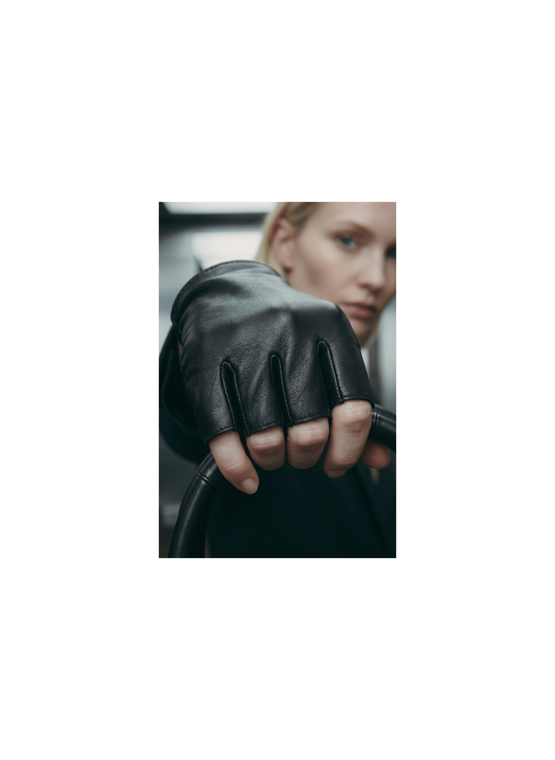 Lynette Women's Leather Mitt Lined with Silk