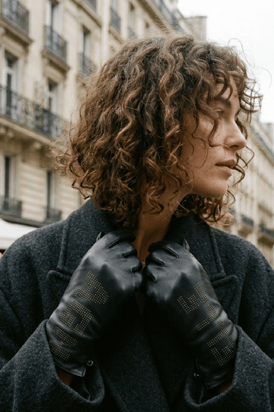 Gant dame cuir agneau avec AGNELLE en perforations double soie