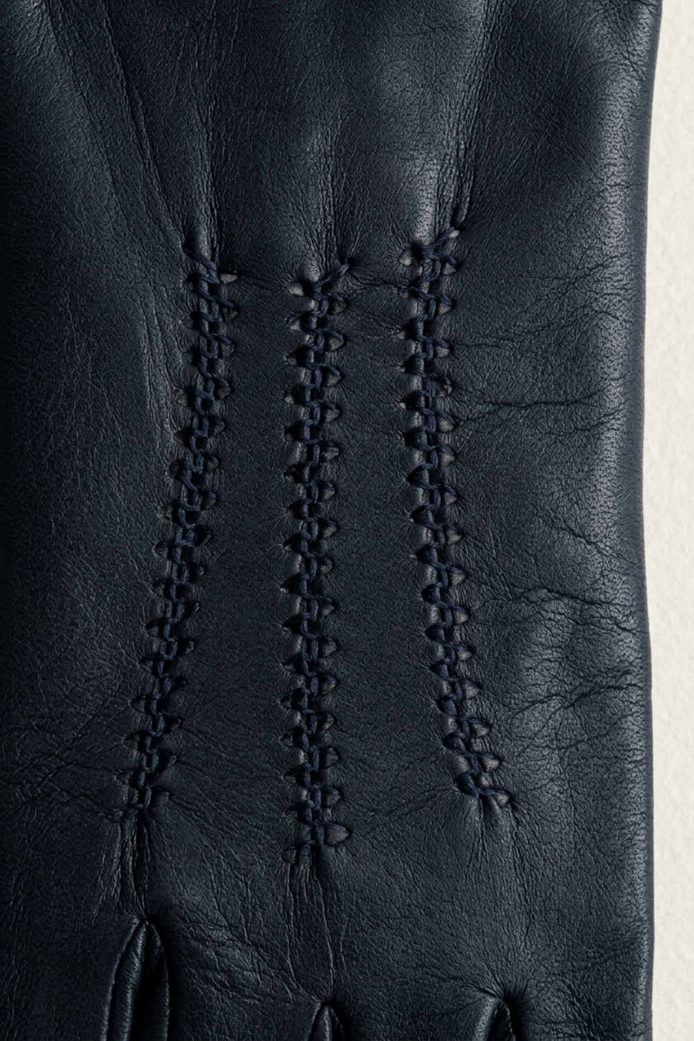 Gant dame cuir agneau glace avec nervures double soie